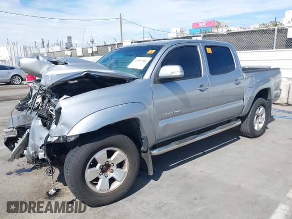 ✅ 2014 Toyota Tacoma PreRunner • VIN: 3TMJU4GN5EM166486 • Лот: 43042584. Опубликован ранее на IAAI с пробегом 131 039 миль. Бесплатный доступ к архиву аукционных продаж из США и подробный отчёт об истории автомобиля на DreamBid. Изображение 17.