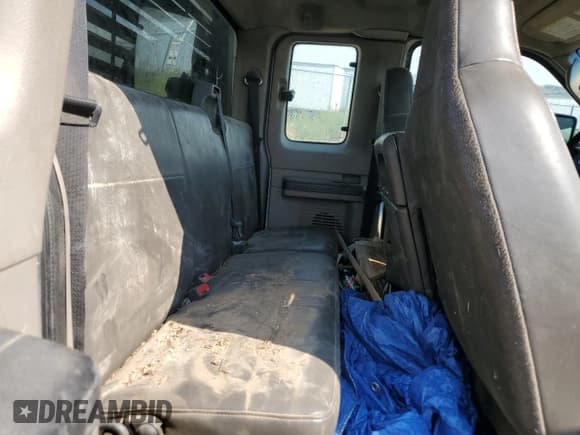 ✅ 2009 Ford F-350 • VIN: 1FDWX37R69EA83585 • Lot: 70763685. Wystawiony na Copart z przebiegiem 187 551 mil. Bezpłatny archiwum sprzedaży aukcyjnych z USA i szczegółowy raport historii pojazdu na DreamBid. Zdjęcie 10.