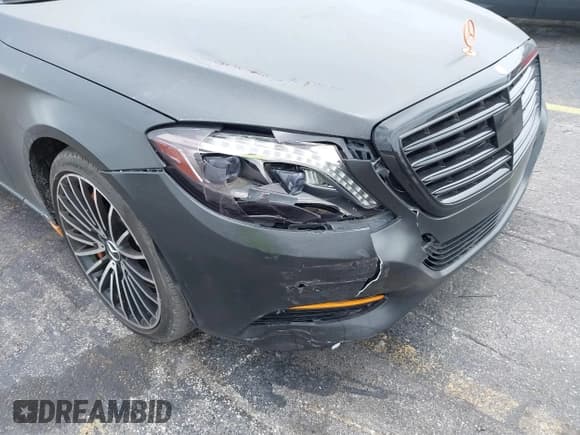 ✅ 2014 Mercedes-Benz S 550 • VIN: WDDUG8CB0EA008776 • Lot: 41728863. Listed on IAAI with 115,980 mi. Free auction sales archive from the USA and detailed vehicle history report at DreamBid. Image 18.