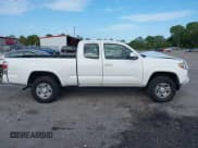 ✅ 2017 Toyota Tacoma SR • VIN: 5TFRX5GN1HX081966 • Lot: 43105004. Wystawiony na IAAI z przebiegiem 96 483 mil. Bezpłatny archiwum sprzedaży aukcyjnych z USA i szczegółowy raport historii pojazdu na DreamBid. Zdjęcie 13.