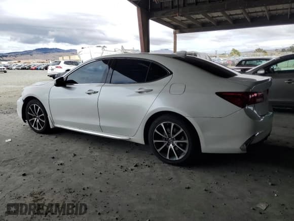 ✅ 2018 Acura TLX Technology • VIN: 19UUB3F53JA001754 • Lot: 84646805. Wystawiony na Copart z przebiegiem 81 266 mil. Bezpłatny archiwum sprzedaży aukcyjnych z USA i szczegółowy raport historii pojazdu na DreamBid. Zdjęcie 2.