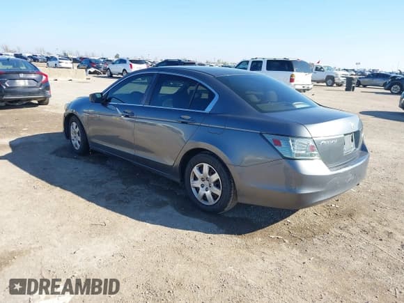 ✅ 2010 Honda Accord LX • VIN: 1HGCP2F32AA105108 • Лот: 43832853. Опубликован ранее на IAAI с пробегом 200 981 миль. Бесплатный доступ к архиву аукционных продаж из США и подробный отчёт об истории автомобиля на DreamBid. Изображение 3.