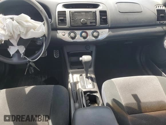 ✅ 2006 Toyota Camry SE • VIN: 4T1BA30K86U093145 • Лот: 63519195. Опубликован ранее на Copart с пробегом 112 456 миль. Бесплатный доступ к архиву аукционных продаж из США и подробный отчёт об истории автомобиля на DreamBid. Изображение 8.