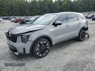 ✅ 2025 Kia Sorento SX • VIN: 5XYRK4JF4SG331611 • Lot: 66027895. Listed on Copart with 8,740 mi. Free auction sales archive from the USA and detailed vehicle history report at DreamBid. Image 1.