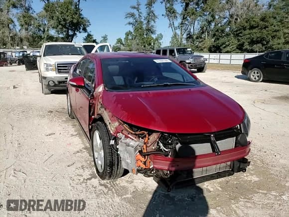 ✅ 2013 Chevrolet Volt • VIN: 1G1RB6E44DU104322 • Lot: 81666144. Wystawiony na Copart z przebiegiem 40 410 mil. Bezpłatny archiwum sprzedaży aukcyjnych z USA i szczegółowy raport historii pojazdu na DreamBid. Zdjęcie 14.