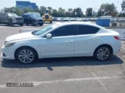 ✅ 2017 Acura ILX • VIN: 19UDE2F31HA007594 • Lot: 42922373. Wystawiony na IAAI z przebiegiem 93 935 mil. Bezpłatny archiwum sprzedaży aukcyjnych z USA i szczegółowy raport historii pojazdu na DreamBid. Zdjęcie 14.