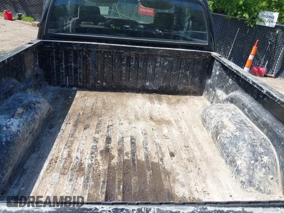 ✅ 1997 Dodge 1500 • VIN: 3B7HF13Z4VG793727 • Лот: 42231961. Опубликован ранее на IAAI с пробегом 278 240 миль. Бесплатный доступ к архиву аукционных продаж из США и подробный отчёт об истории автомобиля на DreamBid. Изображение 17.