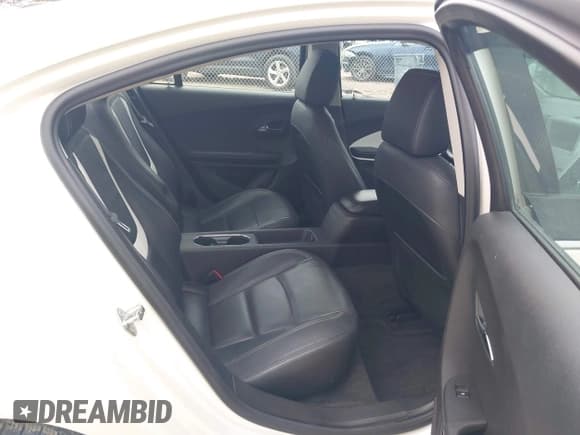 ✅ 2012 Chevrolet Volt • VIN: 1G1RD6E42CU113755 • Lot: 43609420. Listed on IAAI with 131,630 mi. Free auction sales archive from the USA and detailed vehicle history report at DreamBid. Image 8.