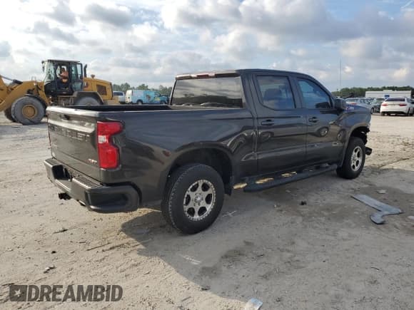 ✅ 2021 Chevrolet Silverado 1500 RST • VIN: 1GCUYEED1MZ396945 • Lot: 73093574. Wystawiony na Copart z przebiegiem 76 563 mil. Bezpłatny archiwum sprzedaży aukcyjnych z USA i szczegółowy raport historii pojazdu na DreamBid. Zdjęcie 3.