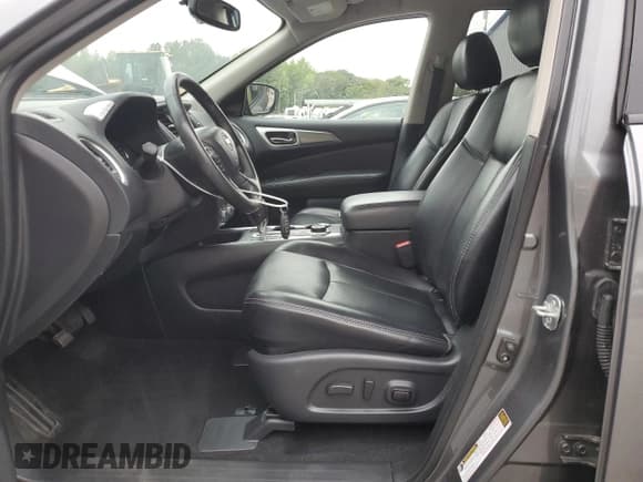 ✅ 2020 Nissan Pathfinder SL • VIN: 5N1DR2CM3LC628246 • Лот: 68940805. Опубликован ранее на Copart с пробегом 63 800 миль. Бесплатный доступ к архиву аукционных продаж из США и подробный отчёт об истории автомобиля на DreamBid. Изображение 7.