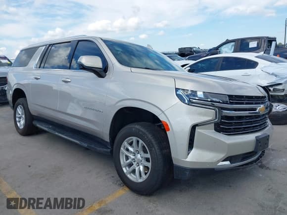 ✅ 2024 Chevrolet Suburban LT • VIN: 1GNSCCKD6RR313961 • Лот: 43399768. Опубликован ранее на IAAI с пробегом 28 530 миль. Бесплатный доступ к архиву аукционных продаж из США и подробный отчёт об истории автомобиля на DreamBid. Изображение 1.