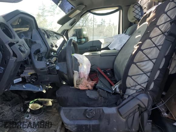 ✅ 2015 Ford F-350 XL • VIN: 1FTRF3B61FEB48498 • Lot: 81174104. Wystawiony na Copart z przebiegiem Nie podano. Bezpłatny archiwum sprzedaży aukcyjnych z USA i szczegółowy raport historii pojazdu na DreamBid. Zdjęcie 7.