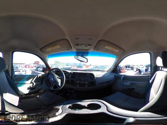 ✅ 2007 Chevrolet Silverado 2500HD 1LT • VIN: 1GCHK23657F549757 • Lot: 43559026. Wystawiony na IAAI z przebiegiem 210 906 mil. Bezpłatny archiwum sprzedaży aukcyjnych z USA i szczegółowy raport historii pojazdu na DreamBid. Zdjęcie 18.