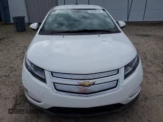 ✅ 2015 Chevrolet Volt • VIN: 1G1RD6E44FU143084 • Lot: 70296314. Wystawiony na Copart z przebiegiem 117 957 mil. Bezpłatny archiwum sprzedaży aukcyjnych z USA i szczegółowy raport historii pojazdu na DreamBid. Zdjęcie 5.