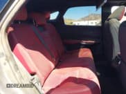 ✅ 2023 Lexus RX 500h F Sport Performance • VIN: 2T2BCMEA6PC006969 • Lot: 40154592. Wystawiony na IAAI z przebiegiem Nie podano. Bezpłatny archiwum sprzedaży aukcyjnych z USA i szczegółowy raport historii pojazdu na DreamBid. Zdjęcie 8.