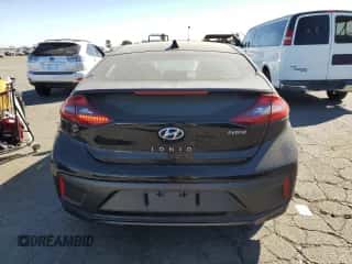 2018 Hyundai Ioniq SEL с VIN KMHC75LC3JU060839, выставлен на аукционе Copart как лот 74549714 с пробегом 150 723 миль миль и Списание • Salvage title. История ставок и продаж доступна на DreamBid. Изображение 6.