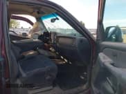 ✅ 2001 Chevrolet Silverado 2500HD LS • VIN: 1GCHK29U11E314145 • Лот: 40566742. Опубликован ранее на IAAI с пробегом 172 648 миль. Бесплатный доступ к архиву аукционных продаж из США и подробный отчёт об истории автомобиля на DreamBid. Изображение 5.