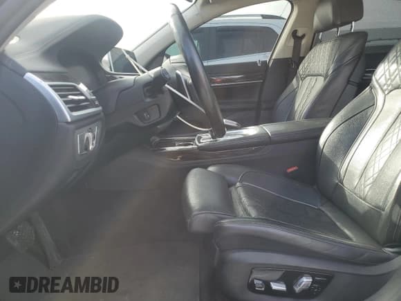 ✅ 2022 BMW 7 Series 740i xDrive • VIN: WBA7T4C00NCH73372 • Lot: 88753585. Listed on Copart with 66,751 mi. Free auction sales archive from the USA and detailed vehicle history report at DreamBid. Image 7.