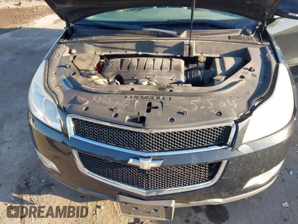 2010 Chevrolet Traverse 1LT z VIN 1GNLVFED5AS117261, wystawiony jako IAAI lot #43220575 z przebiegiem 257 124 mil mil oraz . Historia ofert i sprzedaży dostępna na DreamBid. Obrazek 10.