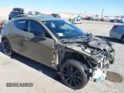 ✅ 2024 Mazda 3 Carbon Edition • VIN: JM1BPBYY4R1721309 • Лот: 42858021. Опубликован ранее на IAAI с пробегом 10 970 миль. Бесплатный доступ к архиву аукционных продаж из США и подробный отчёт об истории автомобиля на DreamBid. Изображение 1.