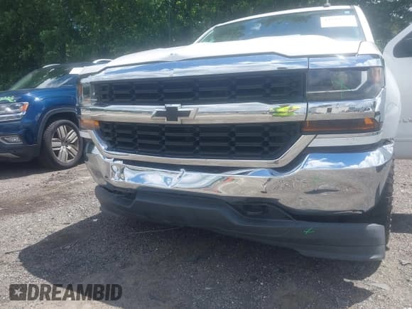 ✅ 2017 Chevrolet Silverado 1500 LT • VIN: 3GCUKREH1HG462136 • Lot: 42502771. Listed on IAAI with 187,822 mi. Free auction sales archive from the USA and detailed vehicle history report at DreamBid. Image 17.