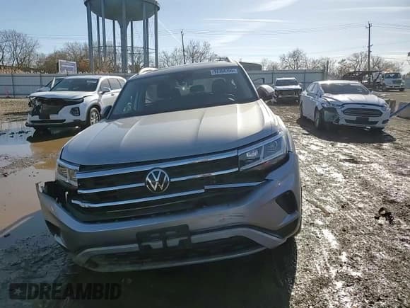 ✅ 2023 Volkswagen Atlas SEL • VIN: 1V2BR2CA0PC513545 • Lot: 92368355. Listed on Copart with 44,475 mi. Free auction sales archive from the USA and detailed vehicle history report at DreamBid. Image 15.