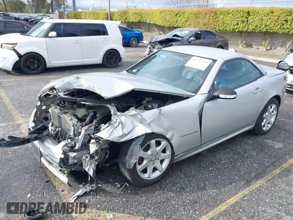 ✅ 2001 Mercedes-Benz SLK 230 Kompressor • VIN: WDBKK49F21F184632 • Lot: 41746350. Listed on IAAI with 130,281 mi. Free auction sales archive from the USA and detailed vehicle history report at DreamBid. Image 2.