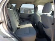 ✅ 2006 Ford Escape Hybrid • VIN: 1FMYU96H76KB49197 • Lot: 60895845. Wystawiony na Copart z przebiegiem 192 726 mil. Bezpłatny archiwum sprzedaży aukcyjnych z USA i szczegółowy raport historii pojazdu na DreamBid. Zdjęcie 10.