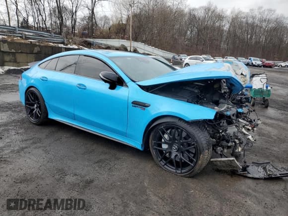 ✅ 2019 Mercedes-Benz AMG GT 63 AMG • VIN: WDD7X8JB2KA001520 • Lot: 47210595. Wystawiony na Copart z przebiegiem Nie podano. Bezpłatny archiwum sprzedaży aukcyjnych z USA i szczegółowy raport historii pojazdu na DreamBid. Zdjęcie 4.