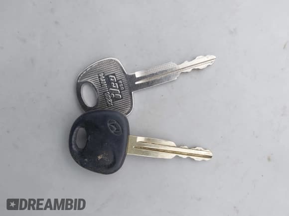 ✅ 2004 Hyundai Accent GL • VIN: KMHCG45C94U509243 • Lot: 43617363. Wystawiony na IAAI z przebiegiem 108 170 mil. Bezpłatny archiwum sprzedaży aukcyjnych z USA i szczegółowy raport historii pojazdu na DreamBid. Zdjęcie 11.