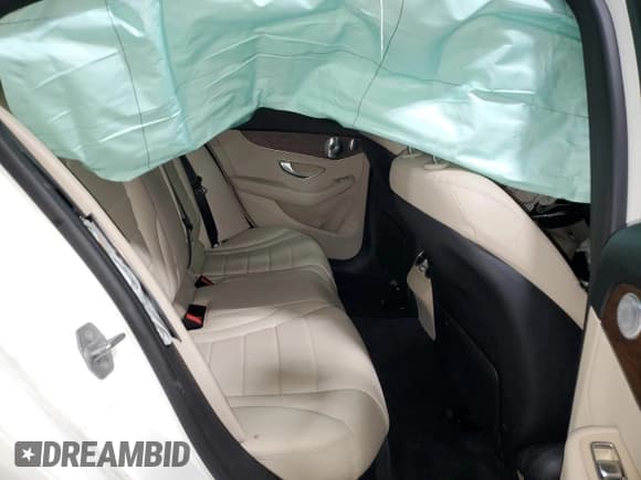 ✅ 2020 Mercedes-Benz C 300 • VIN: W1KWF8EB7LR601011 • Lot: 92013365. Listed on Copart with Not provided. Free auction sales archive from the USA and detailed vehicle history report at DreamBid. Image 10.