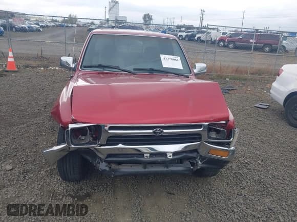 ✅ 1992 Toyota Pickup SR5 • VIN: JT4VN93G7N5028537 • Lot: 43378084. Wystawiony na IAAI z przebiegiem 188 428 mil. Bezpłatny archiwum sprzedaży aukcyjnych z USA i szczegółowy raport historii pojazdu na DreamBid. Zdjęcie 13.