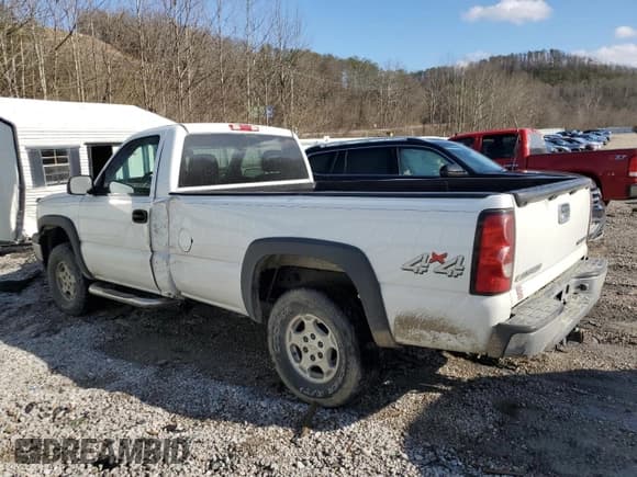 ✅ 2004 Chevrolet Silverado 1500 LS • VIN: 1GCEK14T64Z107680 • Лот: 44324255. Опубликован ранее на Copart с пробегом 209 385 миль. Бесплатный доступ к архиву аукционных продаж из США и подробный отчёт об истории автомобиля на DreamBid. Изображение 2.