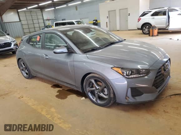 2019 Hyundai Veloster Premium z VIN KMHTG6AF9KU012802, wystawiony jako Copart lot #46091975 z przebiegiem Nie podano mil oraz Szkoda całkowita • Salvage title. Historia ofert i sprzedaży dostępna na DreamBid. Obrazek 4.