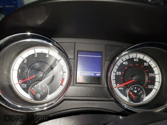 ✅ 2019 Dodge Grand Caravan Crew • VIN: 2C4RDGDG0KR645736 • Lot: 55530675. Wystawiony na Copart z przebiegiem 62 422 mil. Bezpłatny archiwum sprzedaży aukcyjnych z USA i szczegółowy raport historii pojazdu na DreamBid. Zdjęcie 9.