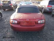 ✅ 2006 Mazda MX-5 Miata Grand Touring • VIN: JM1NC25F260122129 • Lot: 41227010. Wystawiony na IAAI z przebiegiem 170 780 mil. Bezpłatny archiwum sprzedaży aukcyjnych z USA i szczegółowy raport historii pojazdu na DreamBid. Zdjęcie 17.