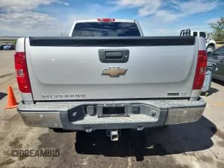✅ 2010 Chevrolet Silverado 1500 LT • VIN: 1GCSKSE32AZ181066 • Lot: 84465875. Wystawiony na Copart z przebiegiem 164 217 mil. Bezpłatny archiwum sprzedaży aukcyjnych z USA i szczegółowy raport historii pojazdu na DreamBid. Zdjęcie 6.