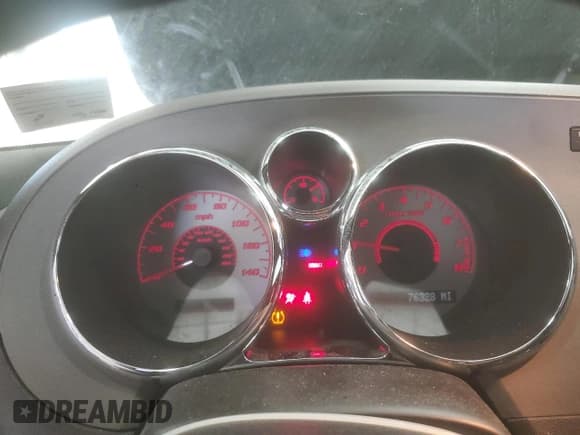 ✅ 2008 Pontiac Solstice • VIN: 1G2MB35B38Y107665 • Lot: 71487625. Listed on Copart with 76,328 mi. Free auction sales archive from the USA and detailed vehicle history report at DreamBid. Image 9.