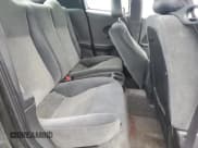 ✅ 2006 Saturn ION • VIN: 1G8AW15FX6Z110395 • Lot: 81459625. Wystawiony na Copart z przebiegiem 166 904 mil. Bezpłatny archiwum sprzedaży aukcyjnych z USA i szczegółowy raport historii pojazdu na DreamBid. Zdjęcie 10.