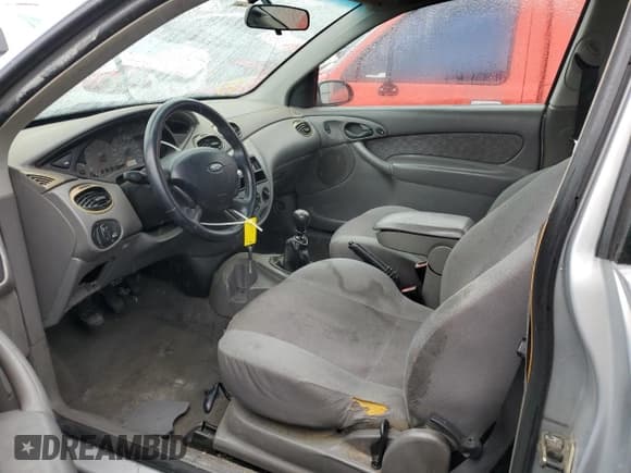 ✅ 2003 Ford Focus ZX3 • VIN: 3FAFP31Z33R178841 • Lot: 43453095. Listed on Copart with 187,698 mi. Free auction sales archive from the USA and detailed vehicle history report at DreamBid. Image 7.