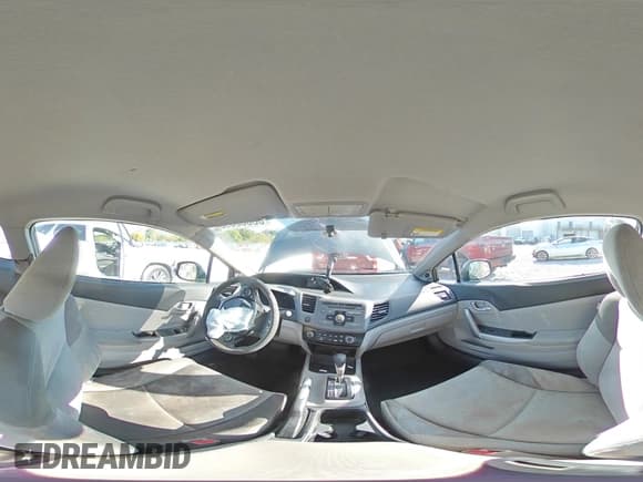 ✅ 2012 Honda Civic LX • VIN: 2HGFG3B50CH506090 • Лот: 85830095. Опубликован ранее на Copart с пробегом Не указан. Бесплатный доступ к архиву аукционных продаж из США и подробный отчёт об истории автомобиля на DreamBid. Изображение 15.