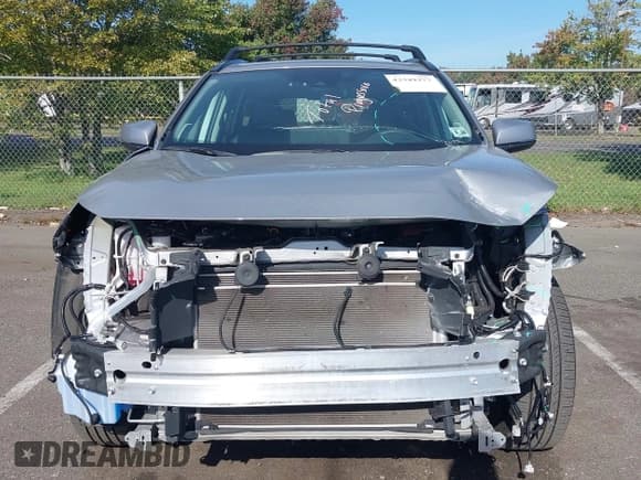 ✅ 2023 Toyota RAV4 XLE Premium • VIN: 2T3A1RFV9PW337698 • Lot: 43349377. Wystawiony na IAAI z przebiegiem 25 430 mil. Bezpłatny archiwum sprzedaży aukcyjnych z USA i szczegółowy raport historii pojazdu na DreamBid. Zdjęcie 17.