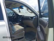 ✅ 2016 Chevrolet Suburban LTZ • VIN: 1GNSCJKC7GR258686 • Lot: 42787175. Wystawiony na IAAI z przebiegiem Nie podano. Bezpłatny archiwum sprzedaży aukcyjnych z USA i szczegółowy raport historii pojazdu na DreamBid. Zdjęcie 5.