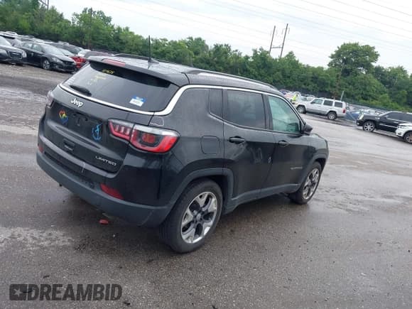 ✅ 2020 Jeep Compass Limited • VIN: 3C4NJCCB3LT169096 • Lot: 42611871. Listed on IAAI with 82,801 mi. Free auction sales archive from the USA and detailed vehicle history report at DreamBid. Image 4.