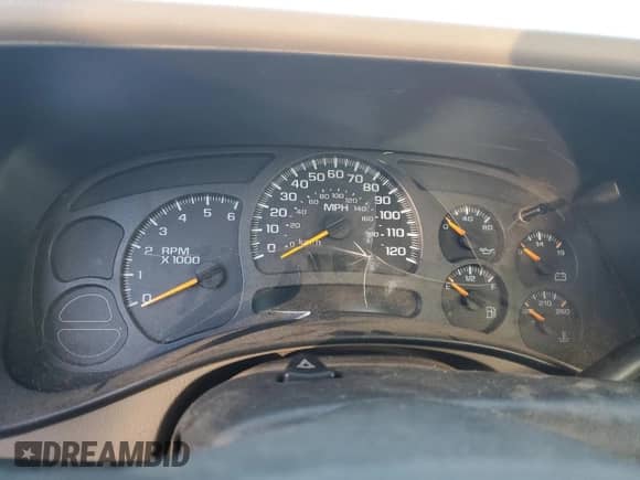 2004 Chevrolet Silverado 1500 LS z VIN 1GCEC14T74E115825, wystawiony jako Copart lot #88708185 z przebiegiem Nie podano mil oraz Szkoda całkowita • Salvage title. Historia ofert i sprzedaży dostępna na DreamBid. Obrazek 9.