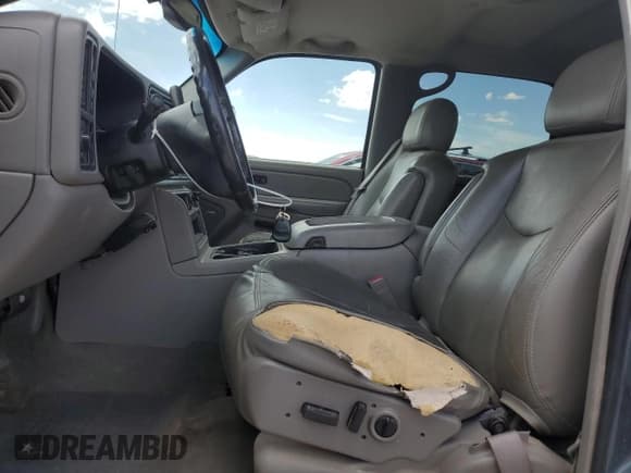 ✅ 2006 Chevrolet Silverado 2500HD LT3 • VIN: 1GCHK23U26F271526 • Лот: 63318455. Опубликован ранее на Copart с пробегом 202 510 миль. Бесплатный доступ к архиву аукционных продаж из США и подробный отчёт об истории автомобиля на DreamBid. Изображение 7.