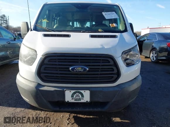 ✅ 2016 Ford Transit Cargo • VIN: 1FTYR2ZM8GKB56117 • Lot: 41505969. Wystawiony na IAAI z przebiegiem 362 103 mil. Bezpłatny archiwum sprzedaży aukcyjnych z USA i szczegółowy raport historii pojazdu na DreamBid. Zdjęcie 12.