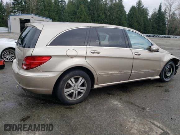 ✅ 2006 Mercedes-Benz R 5.0L • VIN: 4JGCB75E56A013748 • Лот: 82248334. Опубликован ранее на Copart с пробегом 68 954 миль. Бесплатный доступ к архиву аукционных продаж из США и подробный отчёт об истории автомобиля на DreamBid. Изображение 3.
