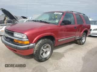 2000 Chevrolet Blazer LT z VIN 1GNCS13W6Y2377646, wystawiony jako Copart lot #75268974 z przebiegiem Nie podano mil oraz Nie do naprawy • Non repairable. Historia ofert i sprzedaży dostępna na DreamBid. Obrazek 1.