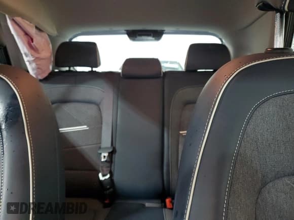 ✅ 2024 Hyundai Venue SEL • VIN: KMHRC8A31RU282379 • Lot: 88370525. Listed on Copart with 6,193 mi. Free auction sales archive from the USA and detailed vehicle history report at DreamBid. Image 10.